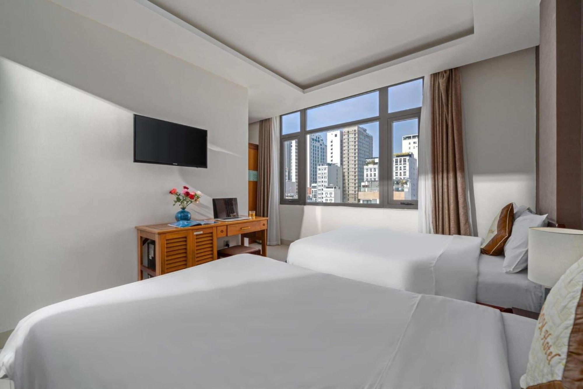 Kingdom Hotel